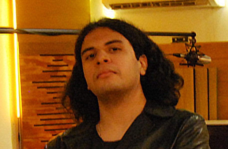 Con tres singles nuevos, Luche´s Rock adelanta su próximo álbum: “Ardiendo en el cielo”